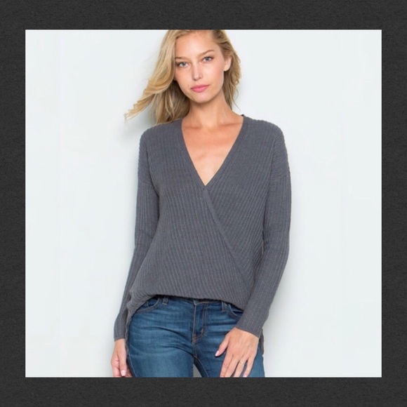 The Chic Petunia Tops - Gray surplus Knit Top